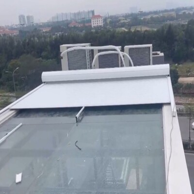 Hệ nhôm cuốn tự động cao cấp Aluminium Shanghai Skylight cho nhà phố của khách hàng tại Long Biên, Hà Nội