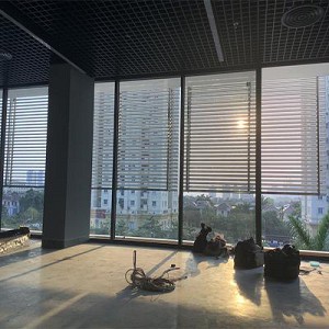 Hệ chớp nhôm lật 1 mặt Aluminium European CN88mm tại khu biệt thự Vườn Đào - Phú Thượng - Tây Hồ - Hà Nội
