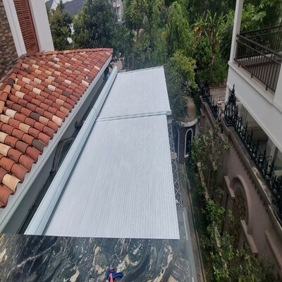 Hệ nhôm cuốn tự động Aluminum Shanghai Skylight tại biệt thự nhà khách ở Phú Thọ