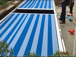 Rèm cuốn phẳng che bể bơi ngoài trời tại khu biệt thự Vườn Mai - Ecopark Hà Nội