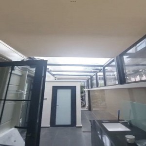 Hệ rèm trần phẳng tự động che nắng trần kính, mái kính tại Biệt thự Vinhome Riversides