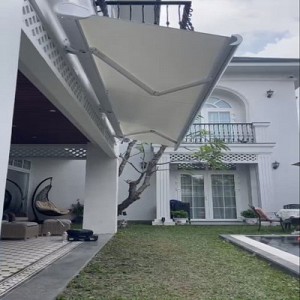 Mái hiên di động nhà khách tại Biệt Thự quận 3 -Tp Hồ Chí Minh