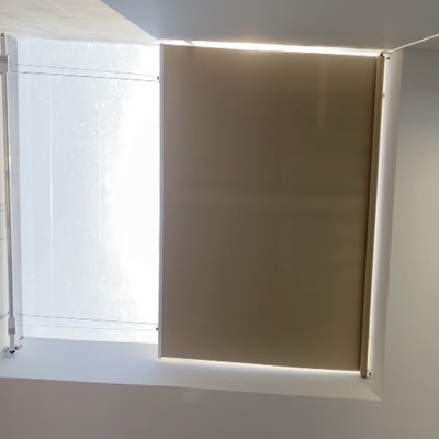 Rèm trần phẳng tự động che nắng giếng trời, trần kính nhà phố của khách tại Đà Nẵng