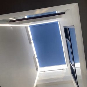 Hệ rèm trần tự động che nắng giếng trời, trần kính nhà phố Thảo Nguyên, Khu đô thị mới Ecopark Hưng Yên