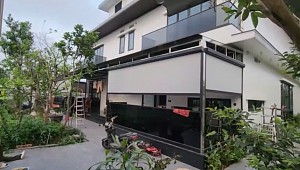 Hệ rèm cuốn tự động Zipper che nắng mưa gió tại hành lang biệt thự nhà khách ở Hải Phòng