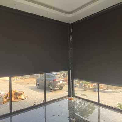 Hệ rèm cuốn tự động Vertical CN Zipper Blinds tại nhà khách ở Hải Dương