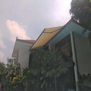 Mái hiên di động quán Cafe tại thành phố Hồ Chí Minh