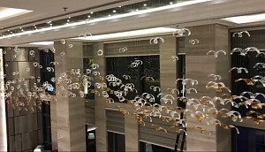 Rèm cầu vồng 02 lớp Hàn Quốc tự động che nắng tường kính cho sảnh khách sạn tại Thành phố Đà Nẵng