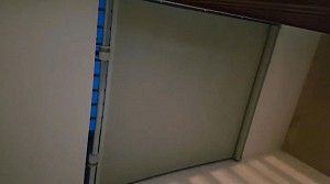 Rèm trần phẳng tự động - Giải pháp che nắng giếng trời tinh gọn cho không gian giếng trời nhà khách tại Quảng Ninh