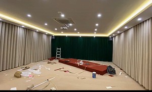 Rèm vải tự động hai lớp cho phòng họp tầng thượng của khách sạn