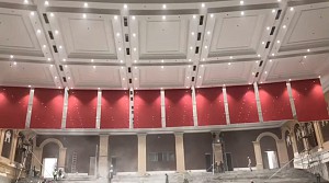 Rèm cuốn tự động cao 9 mét tại Vin Univesity: Khi thử thách tìm đúng người giải !