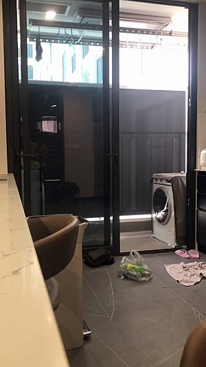 Rèm cuốn dây cáp tự động che nắng ban công hướng Tây tại Chung cư cao cấp Hinode City