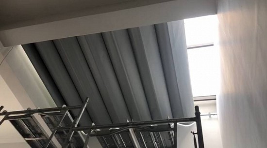 Rèm trần xếp ly tự động nhà khách tại Tư Đình - Long Biên - Hà Nội