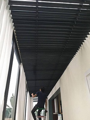 Chớp nhôm lật 1 mặt 88mm tại nhà bếp của khách hàng ở Ecopark