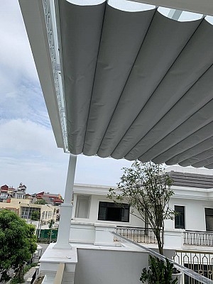 Rèm trần xếp ly tự động tại Vinhome Gardenia