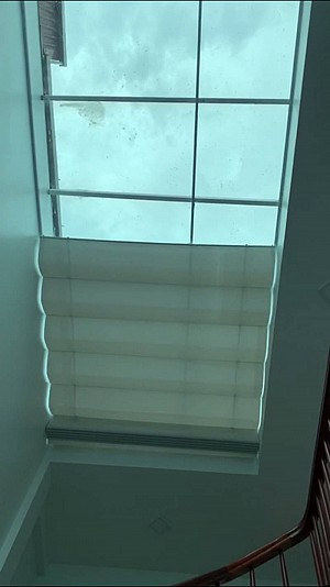 Rèm trần xếp ly tự động tại nhà khách ở Thành phố Hưng Yên