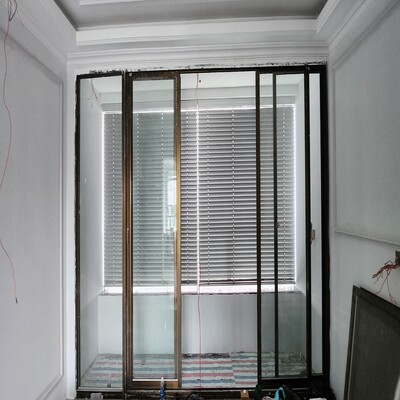 Hệ rèm sáo nhôm tự động cao cấp che nắng ban công tại chung cư cao cấp The Pananroma đường Phạm Văn Trà, quận 7, Thành phố Hồ Chí Minh