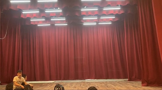 Rèm sân khấu tự động tại Đại Học Quảng Ninh