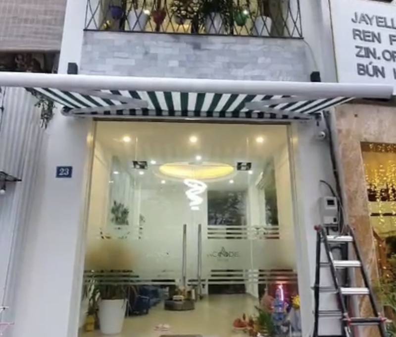 Mái hiên di động tại Vân Hồ - Hà Nội